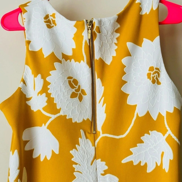 Ronni Nicole Yellow Floral Dress Size M - Picture 4 of 5